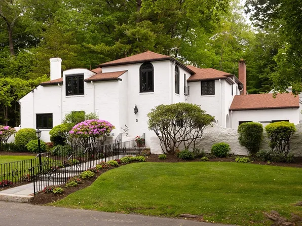 5 Southwick Rd, Newton, MA 02468