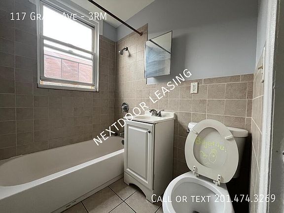 4th image of 117 Grant Ave APT 3