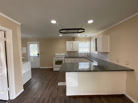 4th image of 4117 Hermosa Dr