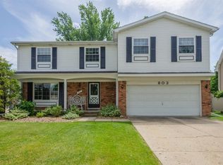 803 Oak Ridge Ct, Brighton, MI 48116