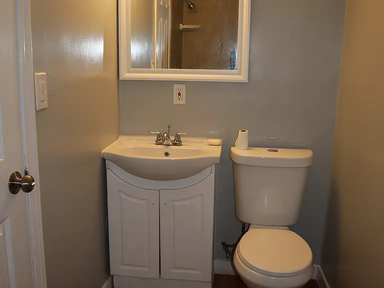 118 Roberts Ln #D — Photo 4