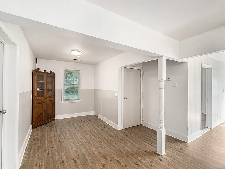 170 Kansas Ave — Photo 4