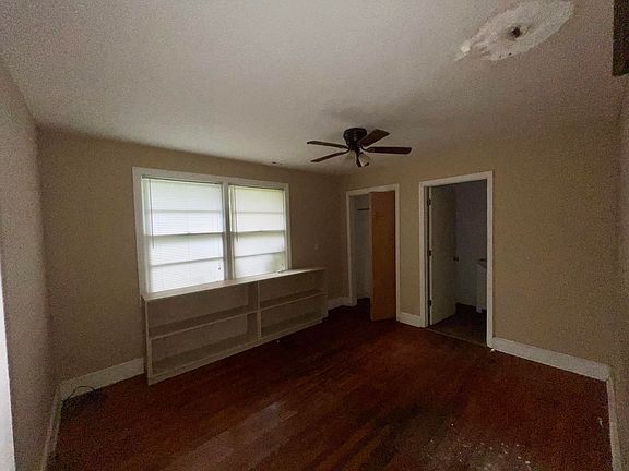 4th image of 249 E Richards St
