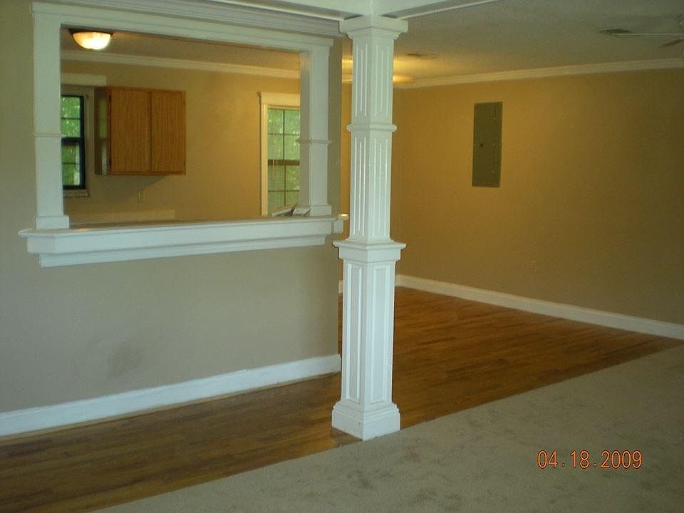 1st image of 122 Garner Cir E