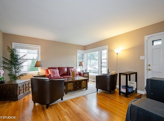 2nd image of 7274 N McVicker Ave