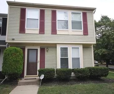 1 Robert Pearson Ct, Hamilton, NJ, 08610