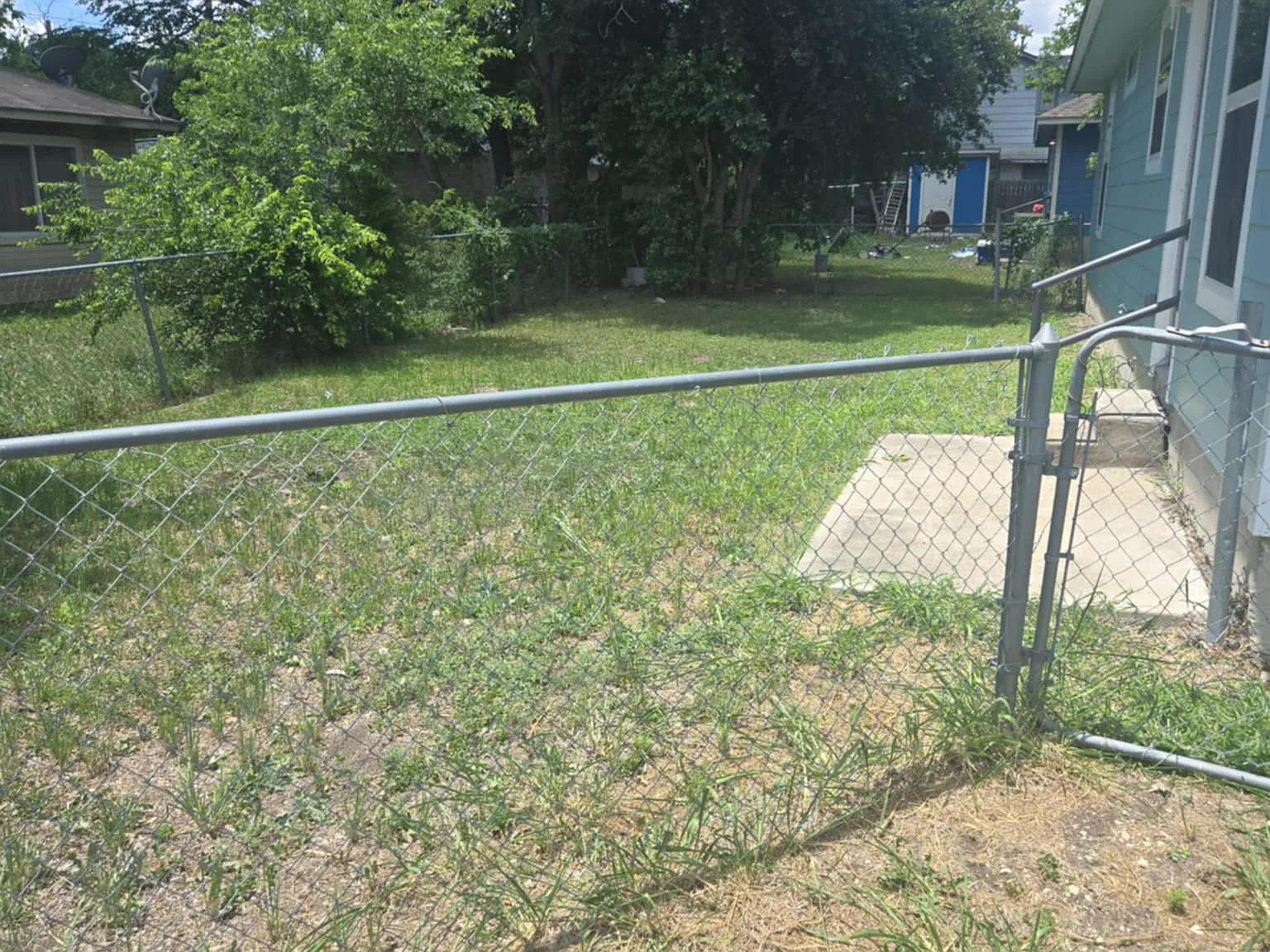 3 bed, 924 sqft, $1,300 — Photo 4