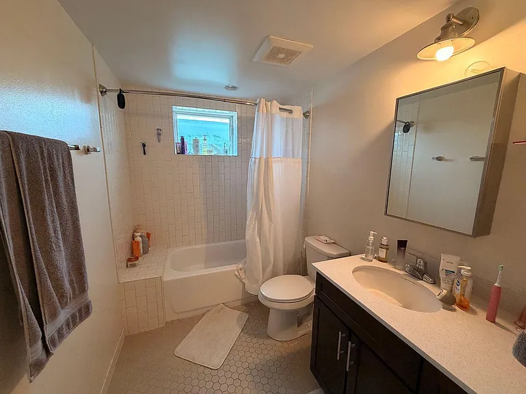 1328 W Morse Ave #3 — Photo 8