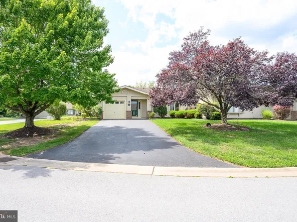 125 Arrowhead Rdg, Hedgesville, WV 25427