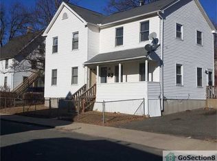 9 Richelieu St, Springfield, MA 01105