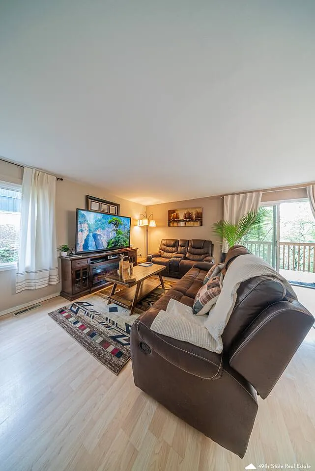 331 Melody Pl — Photo 4