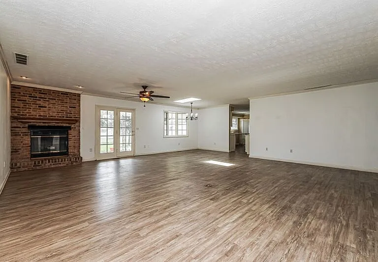 6888 Bunnell Hill Rd — Photo 4