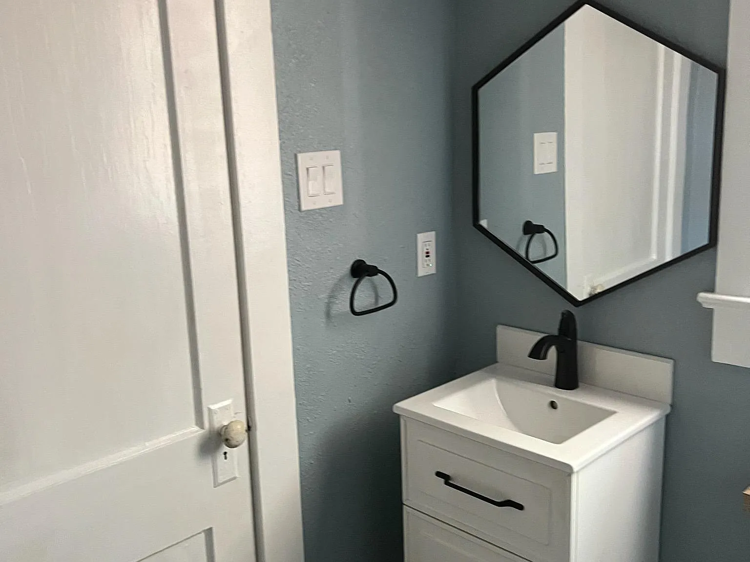 135 Koehler Ct — Photo 4