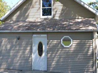 1204 Elizabeth St, Joliet, IL 60435