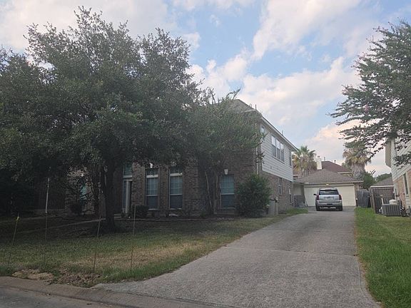 5th image of 19402 Creek Bend Dr