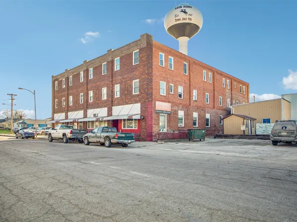 102 S Main St, Leon, IA 50144