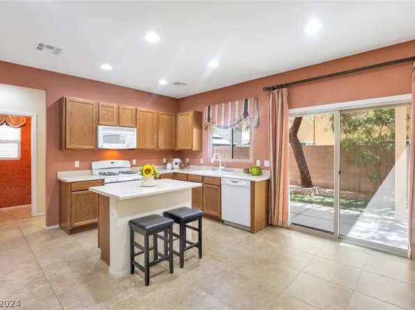 7247 Tin Mine Ave, Las Vegas, NV 89179