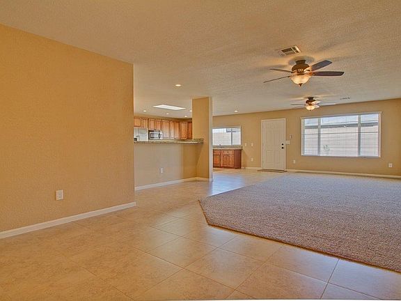 4th image of 2854 E Emelita Ave