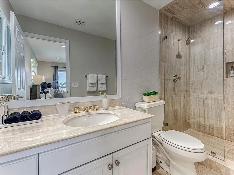 616 1st Key Dr — Photo 39