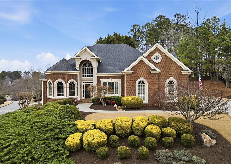 1st image of 101 Cedar Woods Trl