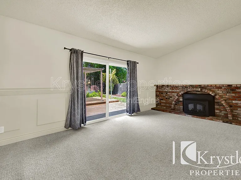 115 Daffodil Cir — Photo 7