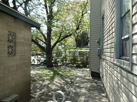 3rd image of 9117 102nd St