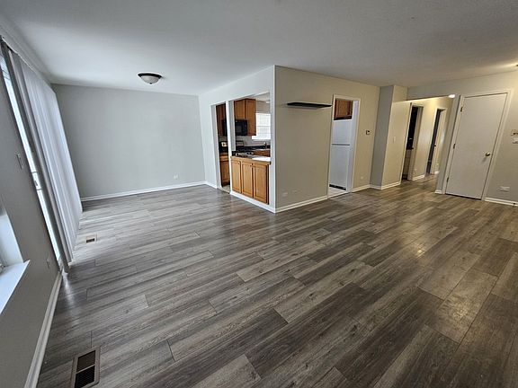 4th image of 1241 Bradwell Ln APT B