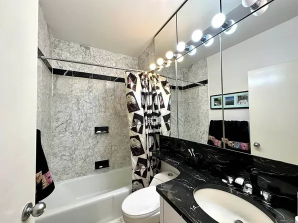 62 West 62nd Street image 9 of 15