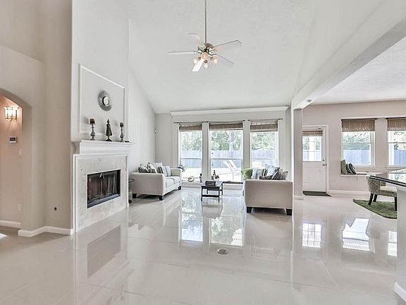 4th image of 13223 Poplar Glen Ln