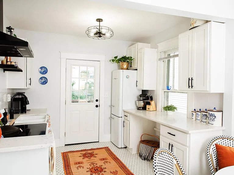 415 Park Cir — Photo 4
