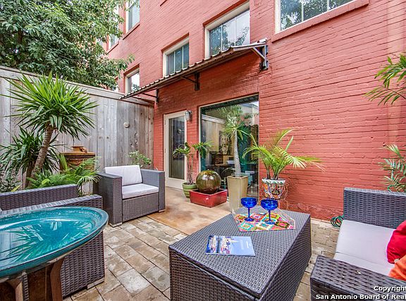 2nd image of 1401 S Flores St APT 108