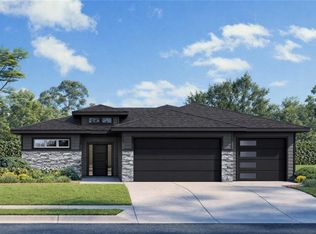 2624 E 26th Ct, Lawrence, KS 66046