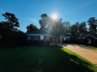 309 Edgewater Branch Dr, Brandon, MS 39042