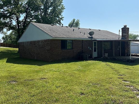 3rd image of 3313 W 72nd Pl S