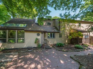 10 Waters Edge, Kinnelon, NJ 07405