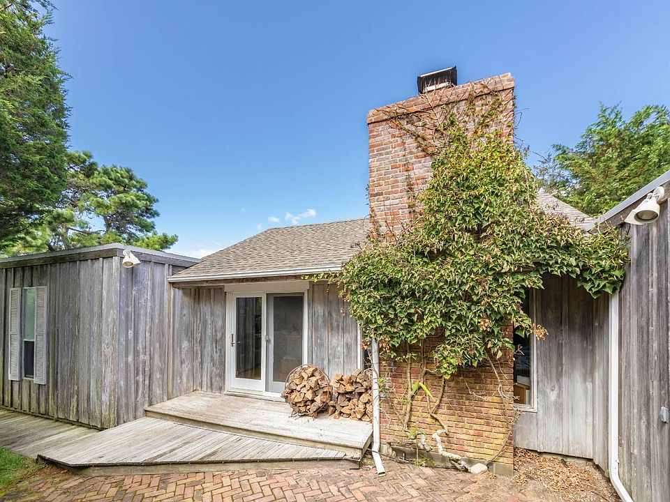 1st image of 73 Gardiner Dr