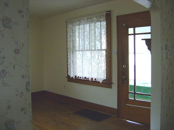 3rd image of 1212 Garfield St