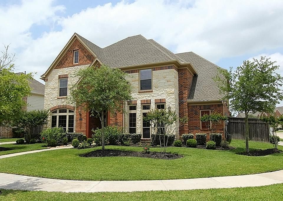 1st image of 9206 Cold Hollow Ln