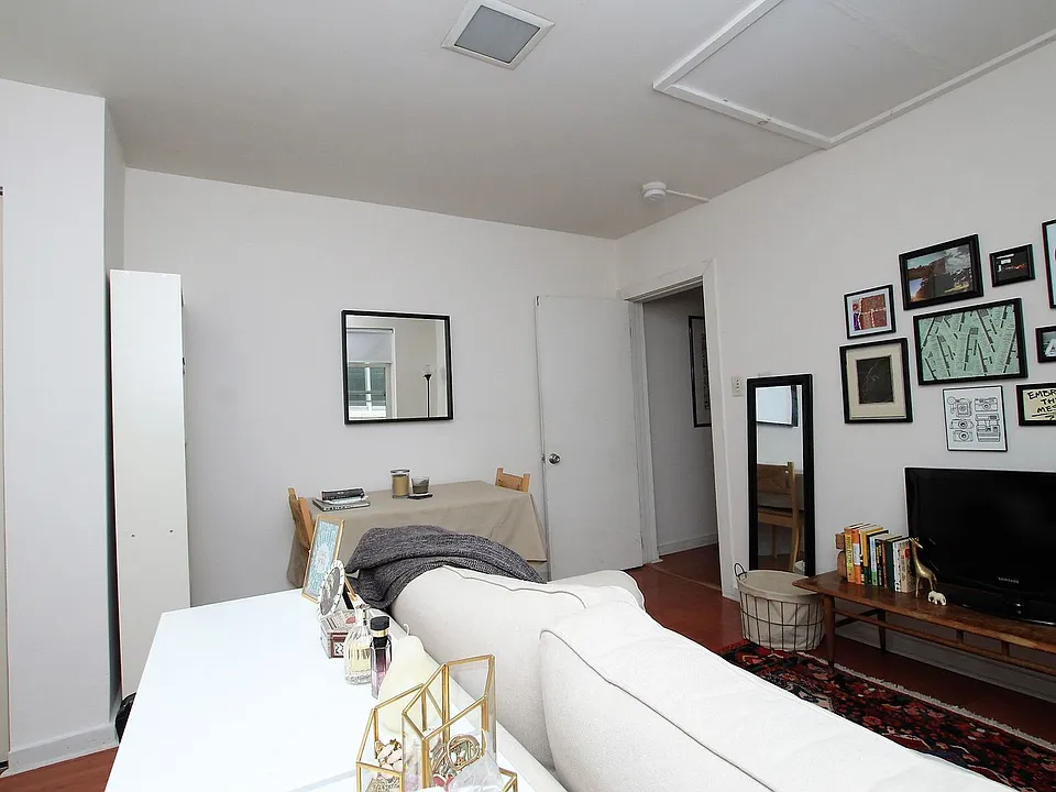 454 E Girard Ave #2R
