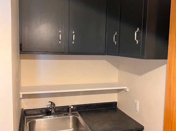 10 Railroad St APT 5