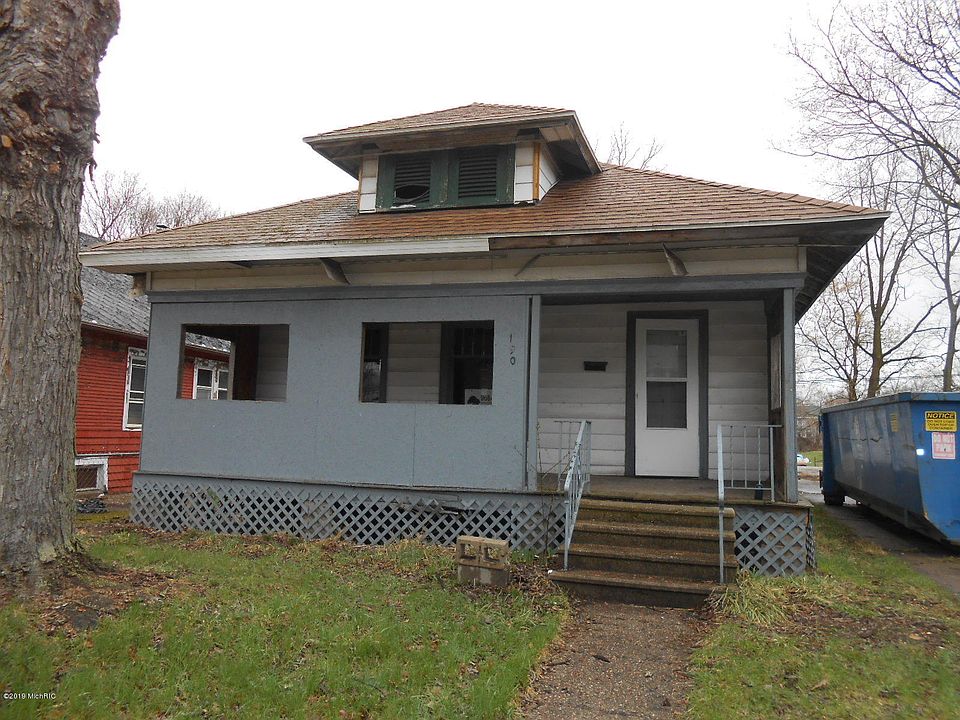1st image of 190 Wood St N