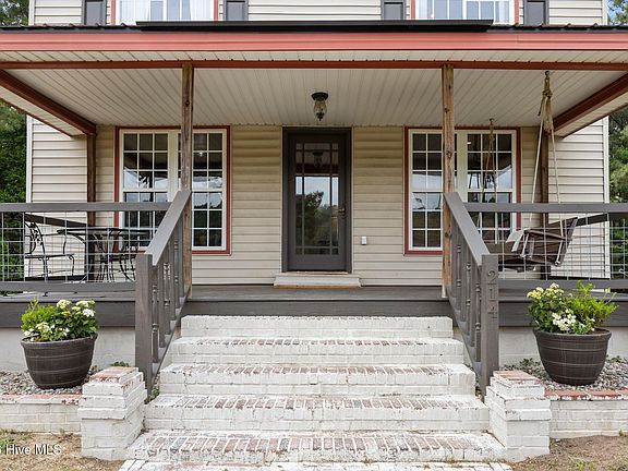 4th image of 214 Peele Lane