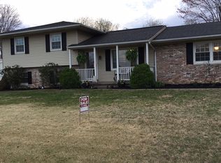 5618 Ward Rd, Evansville, IN 47711