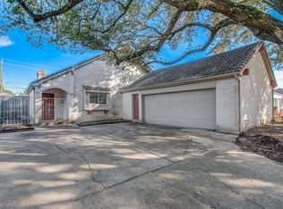 10915 Kitty Brook Dr, Houston, TX 77071