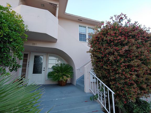 3rd image of 721 W Glenoaks Blvd #1/2