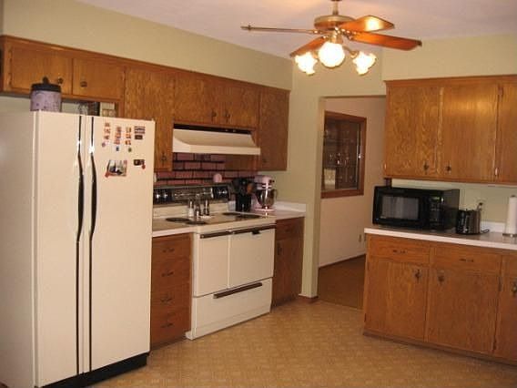 3rd image of 4018 Schuster Dr