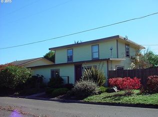 924 6th St, Florence, OR 97439