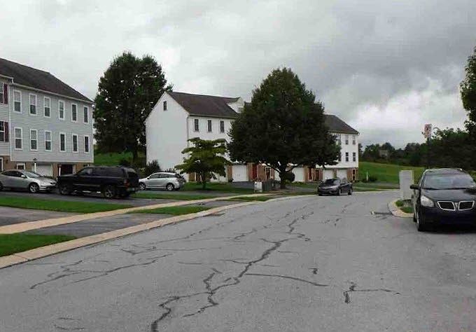 2nd image of 1126 Hearthridge Ln