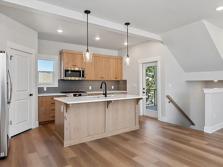 Bradbury Luxury Townhomes — Photo 71