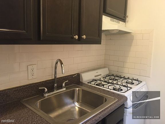 5th image of 3751 79th St APT 5B